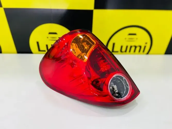 Lanterna L200 Triton 2006/2016 - NOVA 