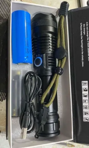 LANTERNA T9 TÁTICA MILITAR RECARREGÁVEL REFLETOR POTENTE ATÉ 10H