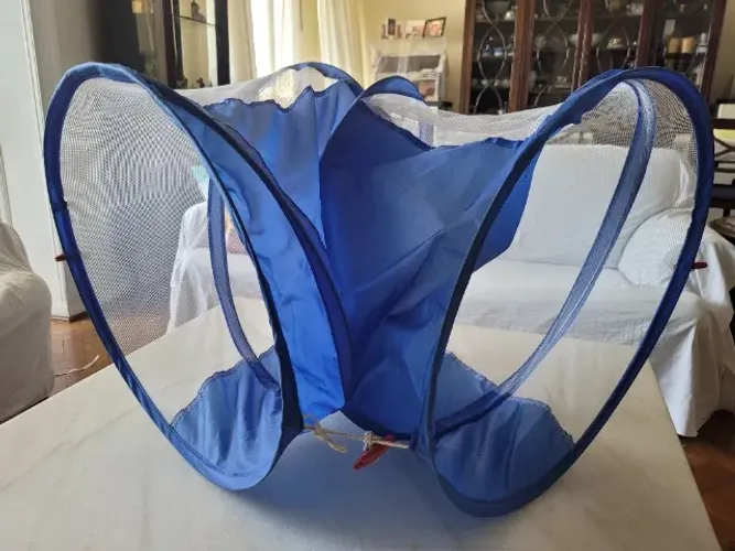 Tubo de nylon para brincadeiras em excelente estado