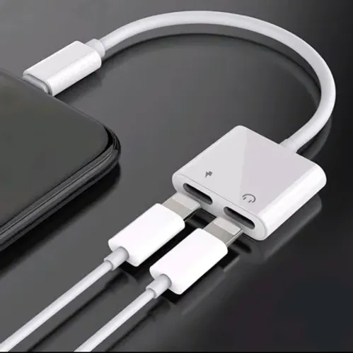 Adaptador para  Iphone Lightning 2 Em 1, Com Função De Chamada, carregamento e Aúdio.