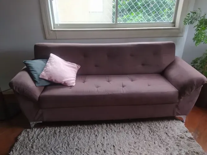 Sofá marrom 3 lugares