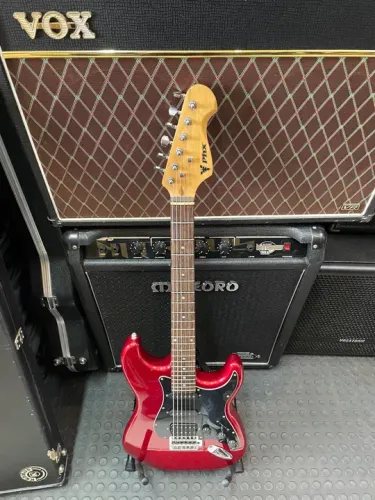 Guitarra Stratocaster Phx HSS