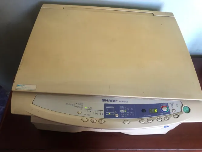 Impressora a laser Sharp AL 1645 CS no estado 