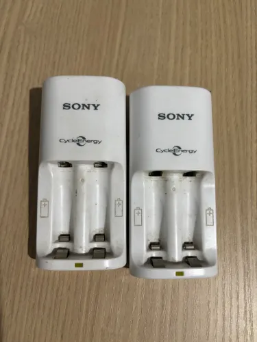 Carregador Sony de pilha AA recarregavel