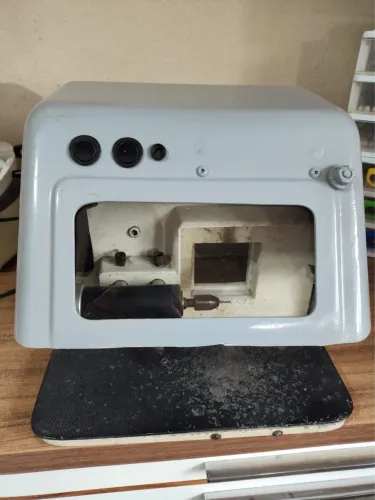 Politriz para PPR (laboratório de prótese dentária)