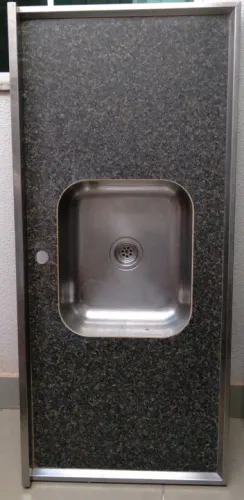 Pia de granito com bacia inox