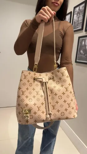 Promoção bolsa LV grande
