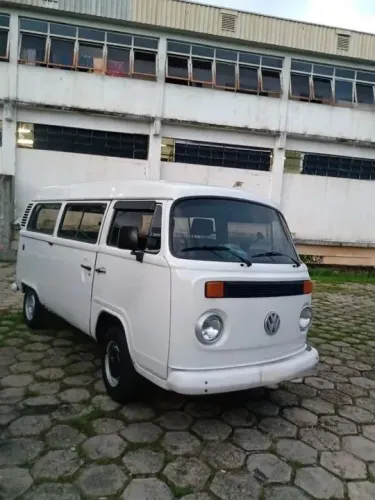 Volkswagen Kombi Standard/ Luxo/ Serie Prata (álcool) 2003