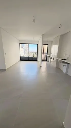 Apartamento no Opus Gyro Vaca Brava Design com 2 suítes