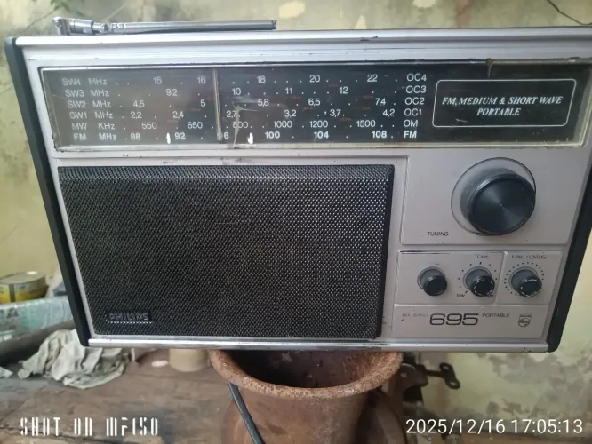 Vendo rádio Philips funcionando