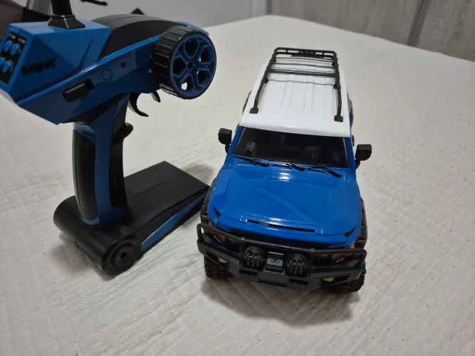 Carro Controle remoto Toyota FJ 1:18 EasyRC