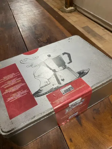 Kit Bialetti - Cafeteira e Xícaras
