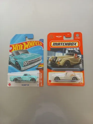 Carrinho lacrado hot wheels e matchbox 