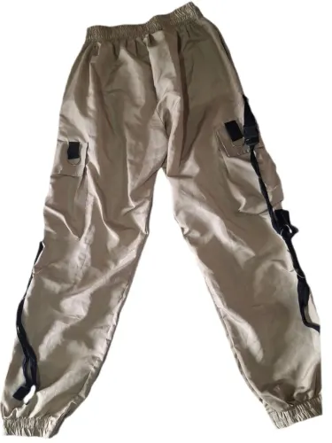 Calça cargo bege com fivelas unissex tm 40