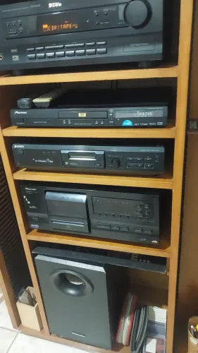 Rack de som completo com vários equipamentos,troco por algo de meu interesse menos o.md