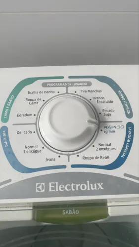 máquina de lavar roupas Electrolux 