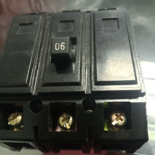 02 unidades Disjuntor eletromar termomagnético tipo PQ 220vca 90 AMP