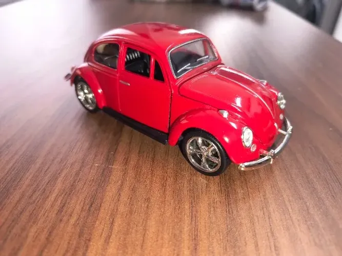 Miniatura Fusca fricção 1:32 de metal