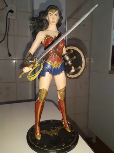Action Figure mulher maravilha- Liga da justiça Colecionável estátua 30 cm