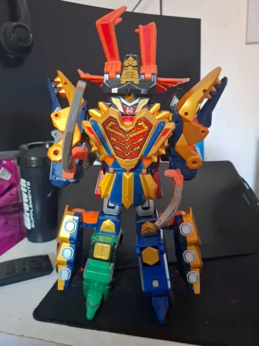 Boneco Power Rangers Claw Armor Megazord 2 bonecos em 1