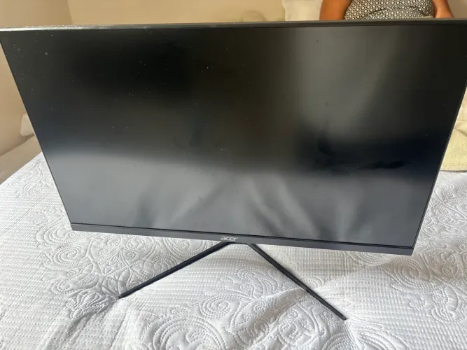 Monitor Gamer Acer QG240Y Nitro 23.8 Full HD, 180Hz, 1ms, HDMI e DisplayPort, 95% sRGB