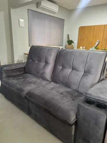 Sofá reclinável e retrátil (novo)