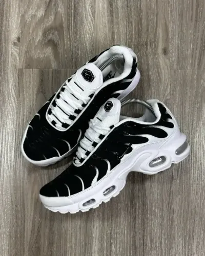 Nike Air Max Preto/Branco 