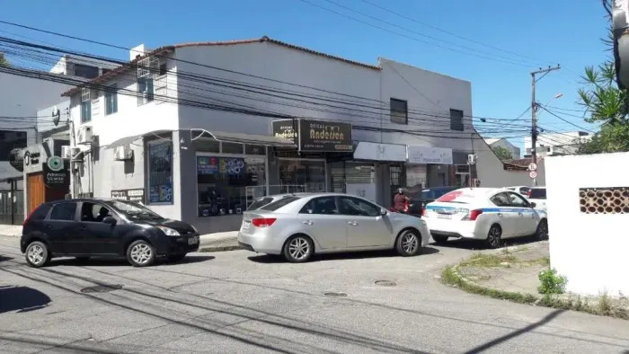 Sala comercial com 38 m² para locação por R$ 2.500,00/mês - Novo Rio das Ostras - Rio das