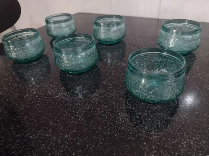 Promoção para retirar conjunto antigo Cisper para sobremesa de tigelas verdes