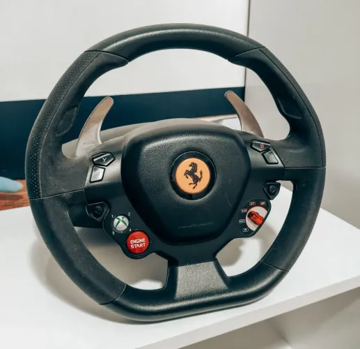 Volante Thrustmaster Ferrari 458 RW
