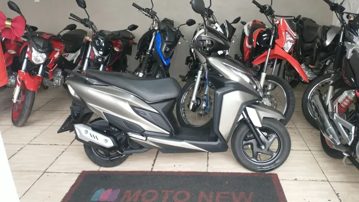 Honda Elite 125 2025 , troco e financio