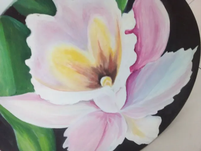 Quadro pintado à mão com flor