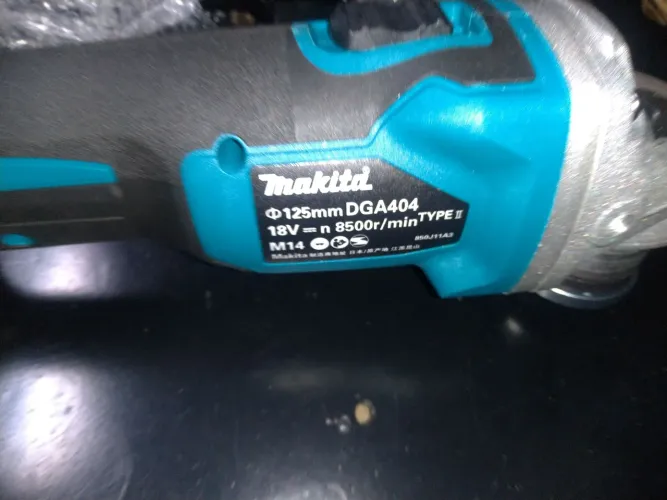 Esmeril Angular Makita 125mm DGA404 - 18V( Não acompanha Bateria)