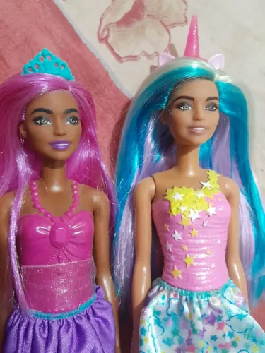 2 Bonecas Barbie Unicorn e princesa - Novas