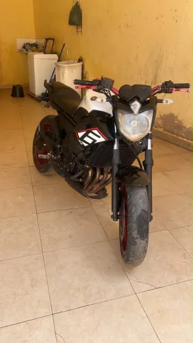 Yamaha XJ6 N 2013
