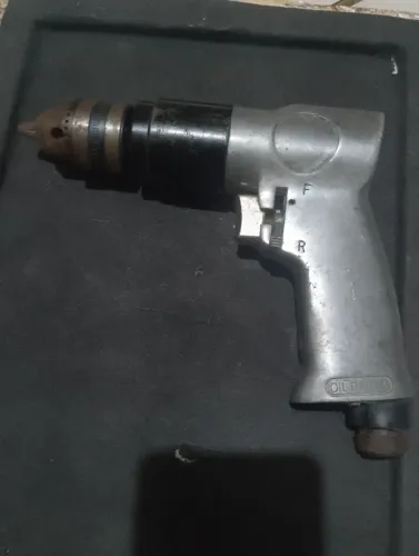 Furadeira pneumática