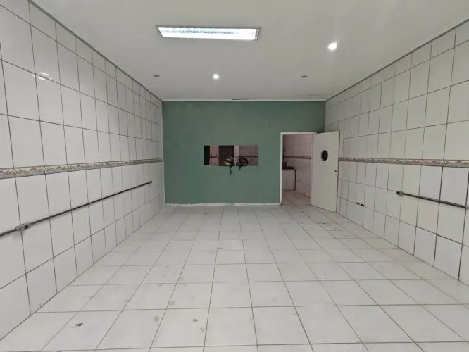 Locação salão comercial 90mts² no Recanto das Rosas