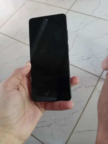 Celular moto g04s ótimo estado