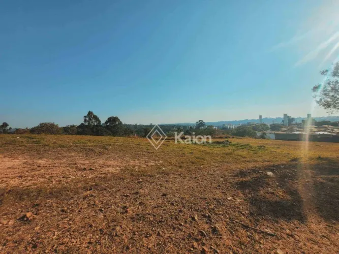 Terreno à venda no Condomínio Residencial Parque Campos de Santo Antônio II na cidade de I