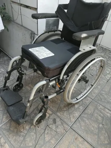 Cadeira de Rodas