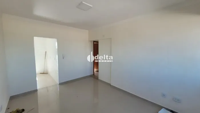 Apartamento com 3 quartos disponível para locação no bairro Marta Helena em Uberlândia-MG