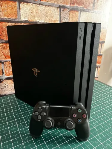 PLAYSTATION 4 PRO DESTRAVADO