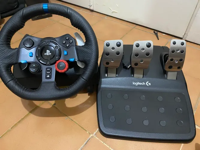 Vendo ou Troco Logitech G29 + Câmbio Logitech + Cockpit Veloce V1