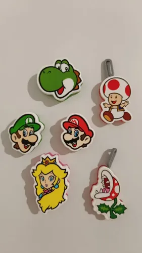 Coleção Kinder Joy Mario Bros Internacional Luigi Yoshi Peach Toad Planta Carnívora