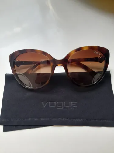 Óculos de sol Vogue