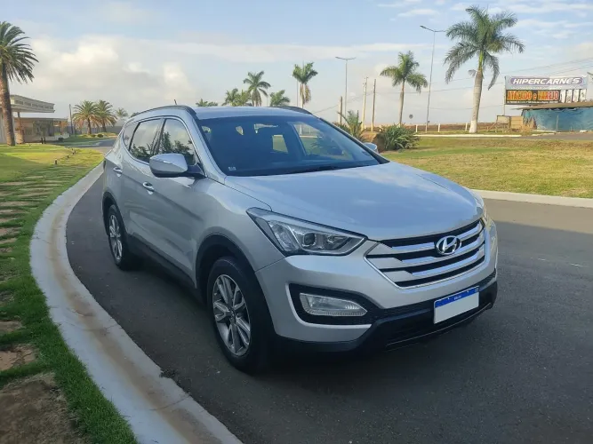 Hyundai Grand Santa Fe 3.3 V6 4X4 Tiptronic 2014