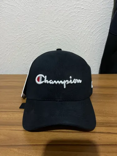 Boné Champion Preto
