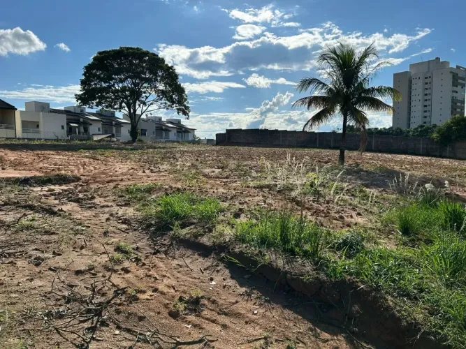 AREA EM EXCELENTE LOCALIZAÇÃO IDEAL PARA INCORPORAÇÕES