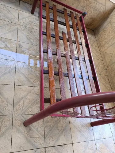 Cama de solteiro de ferro, faço entrega