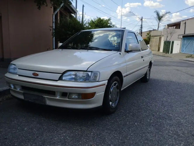 Ford Escort XR3 2.0i (álcool) 1994